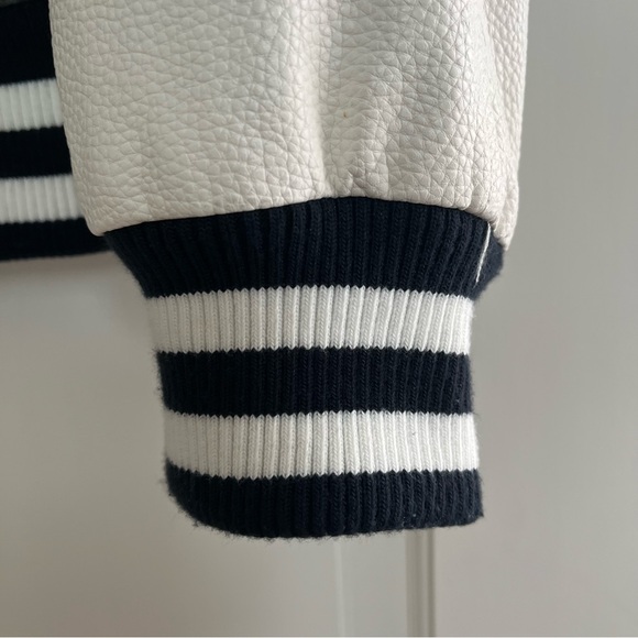 LIKE NEW Levi’s Leather Varsity Bomber Jacket - Picture 3 of 8